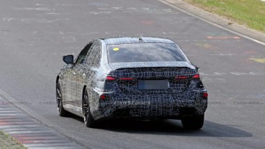 BMW M5 facelift - foto spia