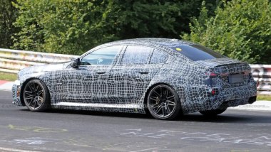 BMW M5 facelift - foto spia
