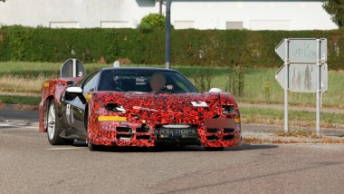 Ferrari 296 Challenge Stradale, le foto spia del frontale