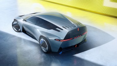 Opel STX Concept, la vista del retro