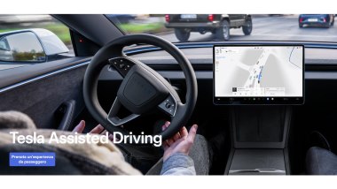 Tesla Assisted Driving