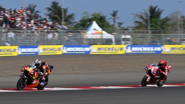MotoGP 2026, GP Indonesia: Pedro Acosta (KTM) e Marc Marquez (Ducati)
