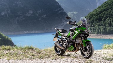 Kawasaki Versys ha il radar di serie gi&agrave; dalla versione d'accesso