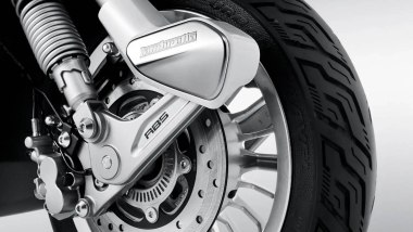 Lambretta J125, la nuova sospensione anteriore