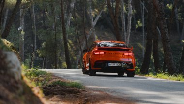 Genesis GV60 Magma, il design