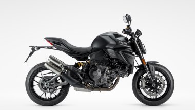 Ducati Monster Dark 2027, dotazione più semplice per ridurre il prezzo
