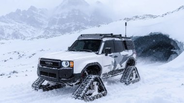 Toyota Land Cruiser Snowhunter Concept