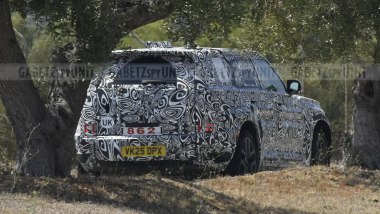 Land Rover Baby Defender foto spia