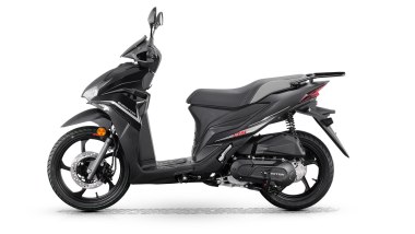 QJ Motor LTS 125S, la vista laterale