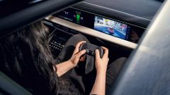 Porsche Macan Electric 2026: arrivano AirConsole, AI, digital key