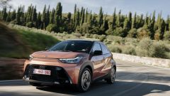 Nuova Toyota Aygo X Hybrid: prova, prezzi, arrivo