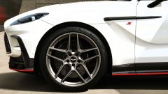 Aston Martin adotta le gomme Pirelli con tecnologia Cyber Tyre