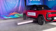 Batteria eiettabile: il video virale del sistema di (in)sicurezza