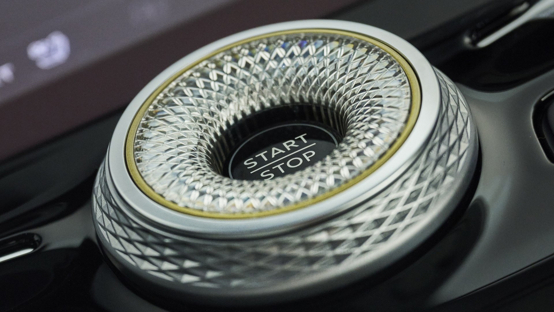 Bentley Torcal con sistema Curation Engine che modifica l'abitacolo in quattro ambienti diversi