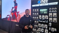 Quad Lock per iPhone 17 in video a EICMA 2025