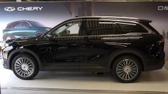 Chery Tiggo 9: interni e prezzo del maxi SUV plug-in a 7 posti