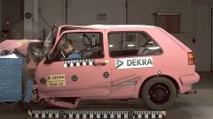 Video crash test Golf II vs Golf VIII: il confronto DEKRA