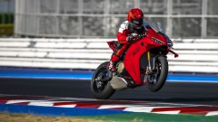 Ducati Panigale V4 2027: prezzi V4 e V4 S