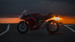 Ducati, novità 2026: Panigale V4 R, Monster V2, DesertX V2