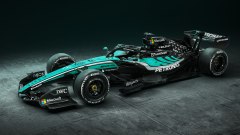 F1 Malesia: la livrea speciale Mercedes in verde Petronas - FOTO