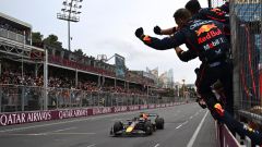 F1 GP Azerbaijan 2025: Verstappen 1°, Piastri ko ma Norris spreca