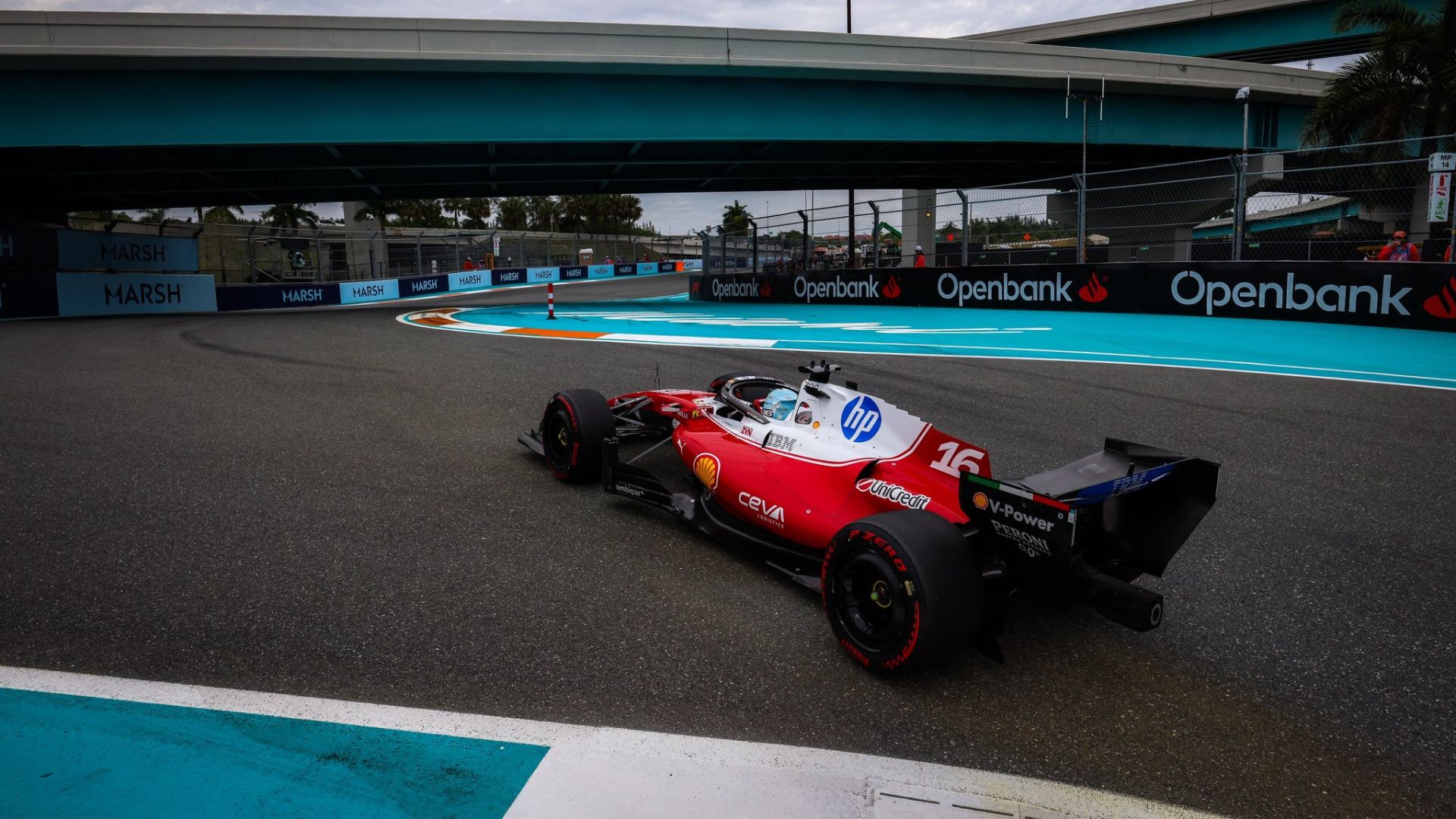 Leclerc, penalità di 20 secondi e ottavo posto: la Ferrari perde il podio a Miami — image 1