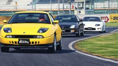 Fiat Coup&eacute; Turbo sfida le sportive giapponesi in pista: il video