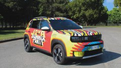 Fiat Grande Panda e Jovanotti insieme per il Jovagiro 2026