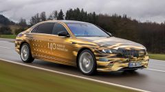 Mercedes Classe S 2026 e il nuovo V8 albero piatto: ultime news