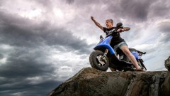 Cinquantini a 60 km/h: la Germania spinge per alzare il limite in Europa