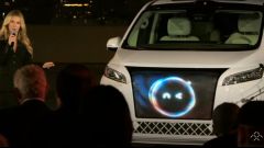 FX Super One, ecco il minivan cinese con calandra AI che... parla
