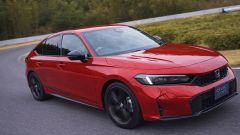 Honda Civic e:HEV RS le novit&agrave; nel video con l'ex F1 Takuma Sato