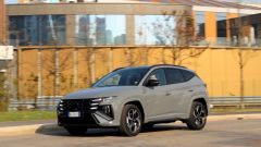 Hyundai Tucson Hybrid 2026: prova del SUV ibrido da 239 CV