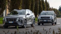 Hyundai Tucson e Santa Fe PHEV: prova, consumi, prezzi, confronto