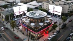 Tesla Diner: apre negli USA il primo autogrill di Elon Musk