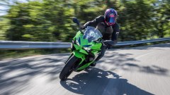 Kawasaki Ninja 500: prova, prezzo, pregi e difetti