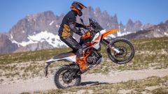 KTM 390 Adventure X e 390 Adventure R 2026: prezzi 