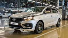Lada Iskra SW: station wagon con cambio manuale a sei marce