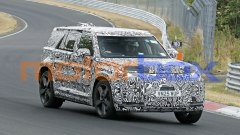 Land Rover "baby" Defender: nuove anticipazioni e foto spia