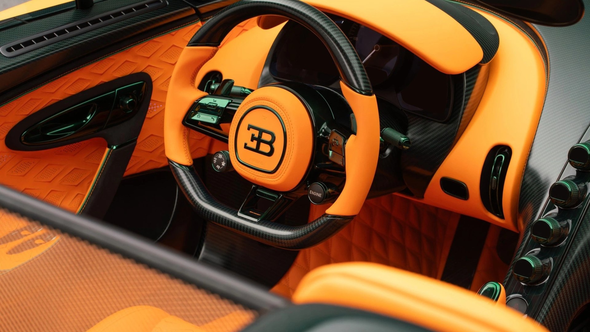 Due Bugatti uniche al mondo, Vincerò e Vivere, esposte a Monterey Car Week con design in fibra di carbonio e dettagli esclusivi