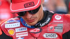 MotoGP, Marc Marquez si opera dopo Le Mans: frattura al piede e problema al nervo del braccio