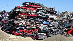 Mercato auto usate, marzo 2026: radiazioni in aumento. I dati ACI