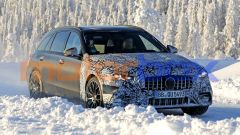 Anteprima Mercedes-AMG C43 2026: foto spia e novit&agrave; del facelift