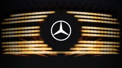 Nuova Mercedes GLC 2026: il video live della presentazione