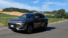 Prova SUV MG HS Hybrid+: come è fatto, come va, consumi e prezzi