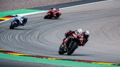 GP Germania: la crescita dell'Aprilia stoppata dalle cadute