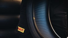 Gomme MotoGP Pirelli 2027: quanto costano e chi paga gli pneumatici
