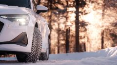 Nokian Hakkapelitta 01: pneumatico invernale con chiodi adattivi