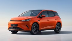 BYD Dolphin DM-i: motore, prezzo e novità della PHEV