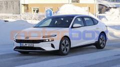 Hyundai Elantra 2026: design N Vision 74 concept e motori termici